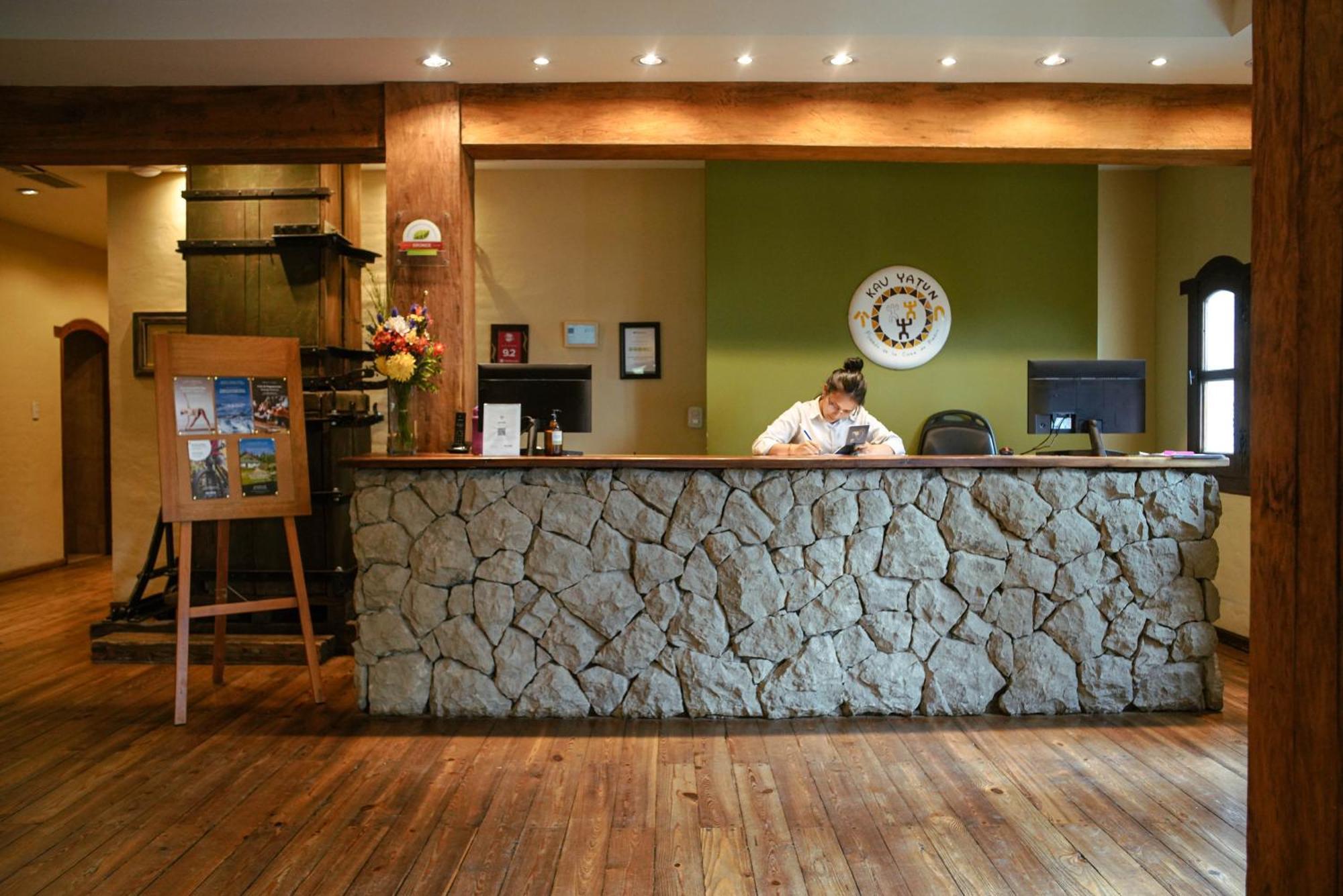 Kau Yatun Hotel Boutique Эль-Калафате Экстерьер фото
